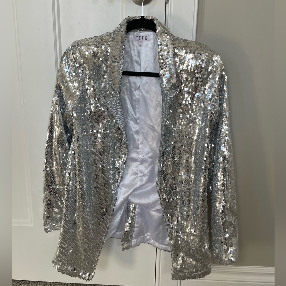 TCEC, from VICI COLLECTION, Silver Sequins blazer, Size XS